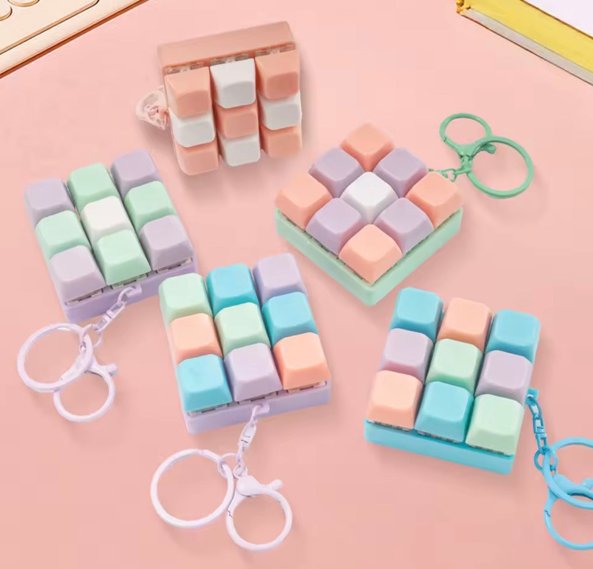 Fingertip Pressing Keychain-Random Colour Sent